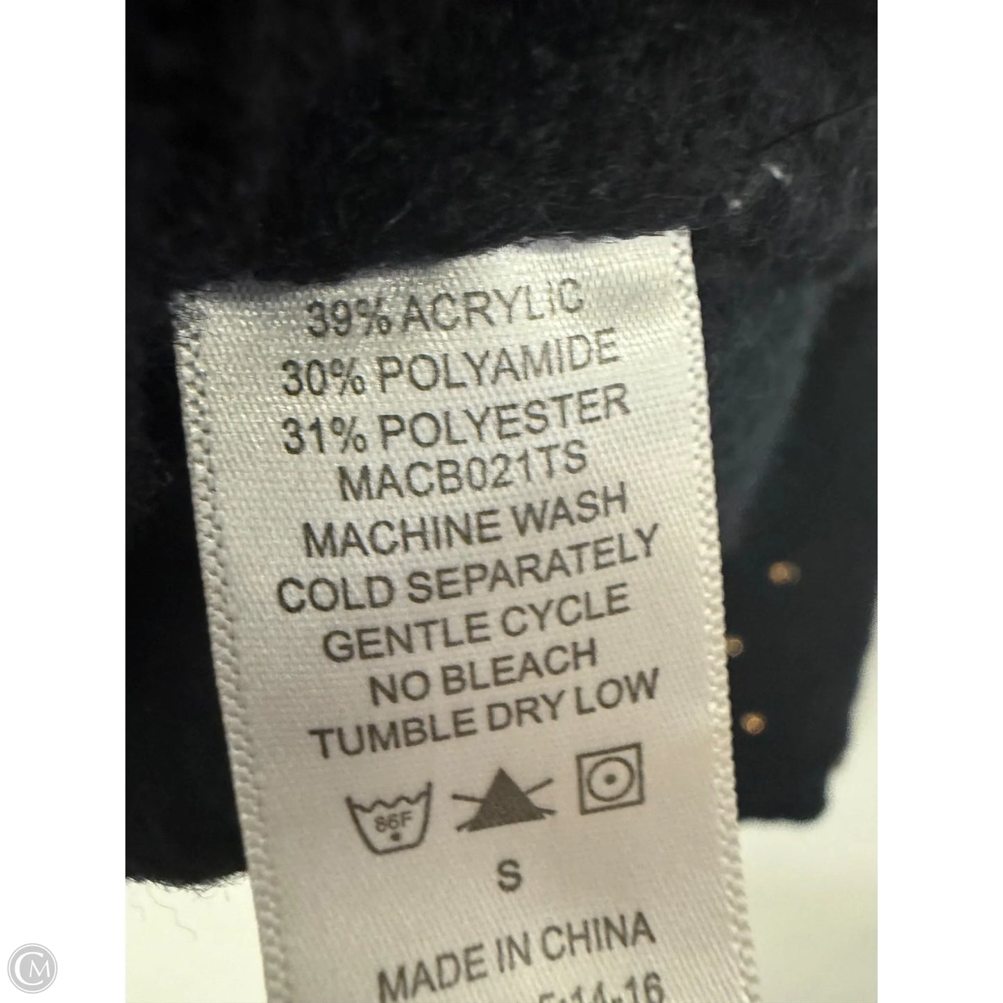 Sweater By Clothes Mentor In Black, Size: S