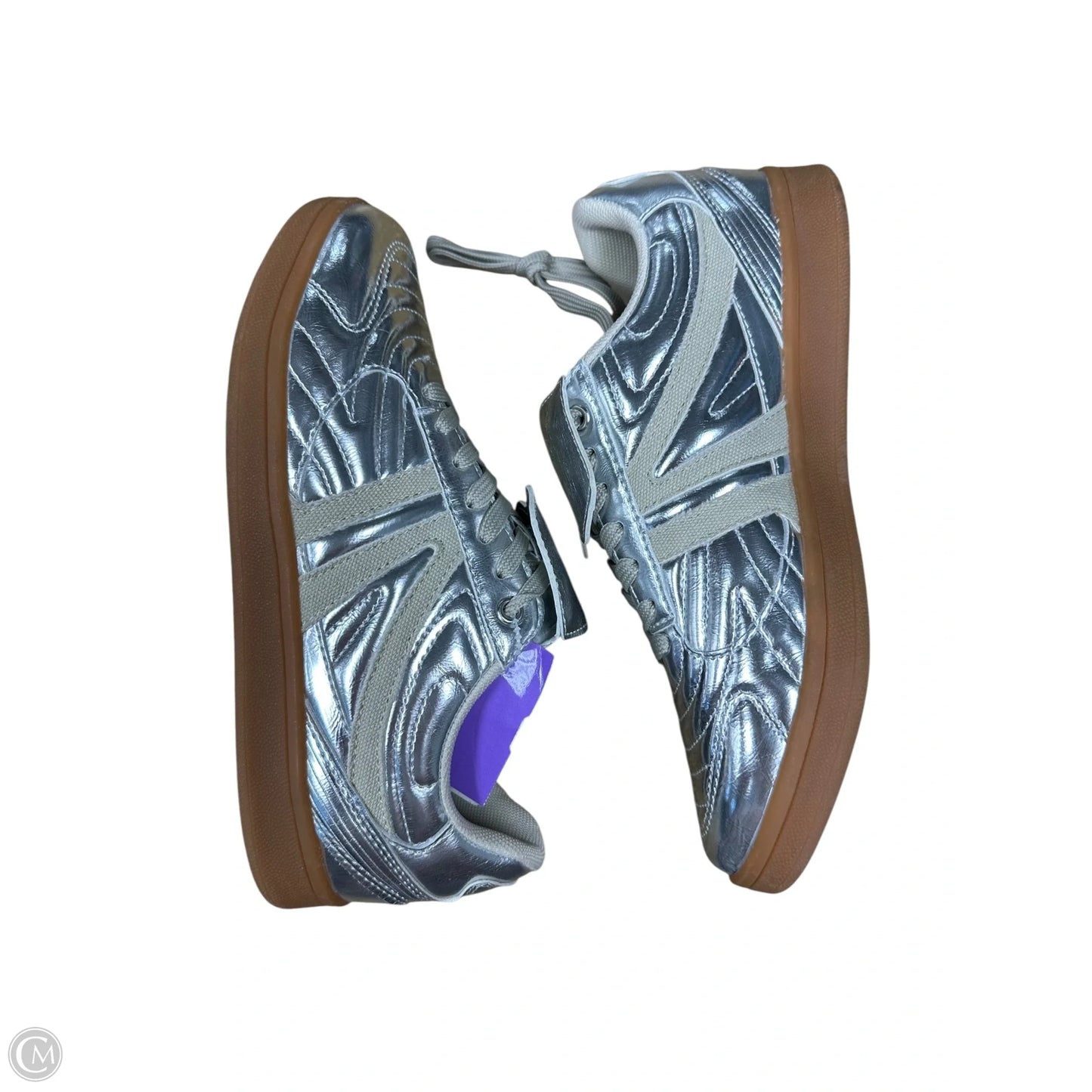 Shoes Sneakers By Steve Madden In Silver, Size: 6.5