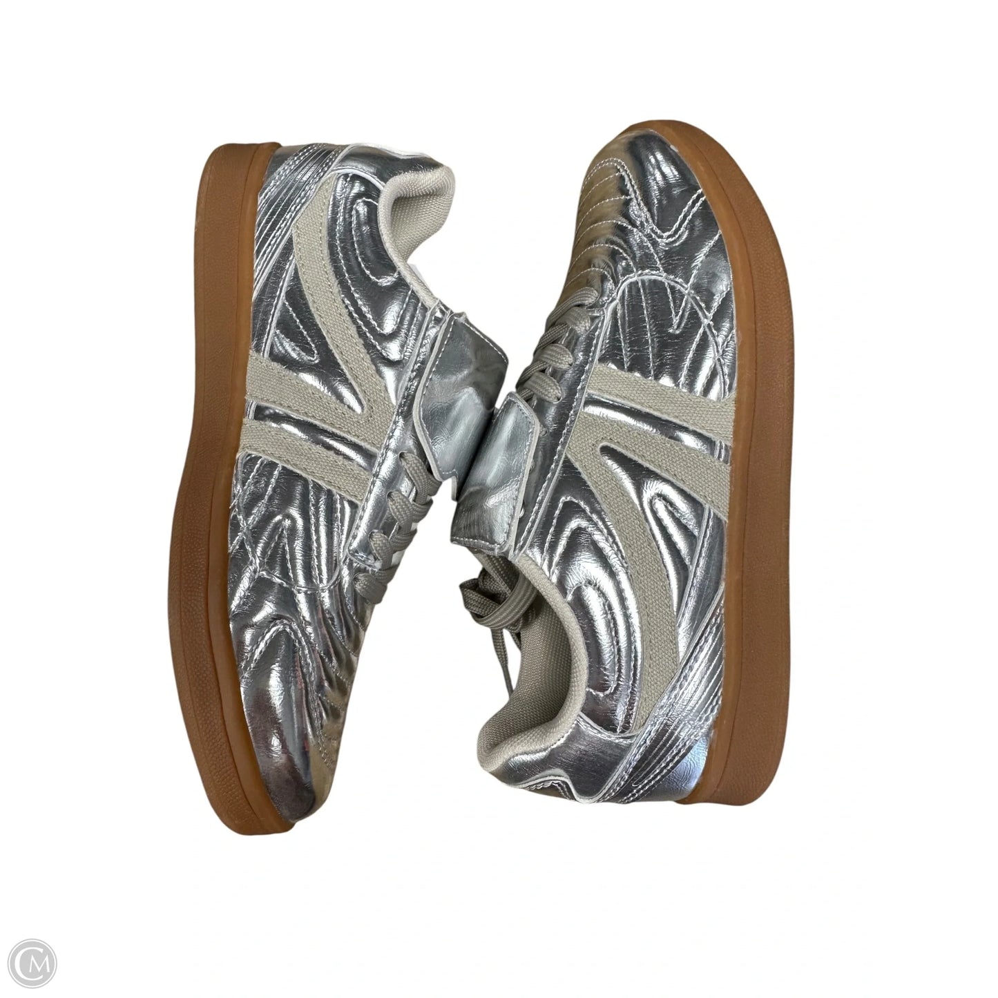Shoes Sneakers By Steve Madden In Silver, Size: 6.5