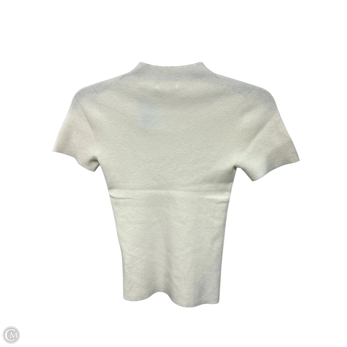 Top Short Sleeve By Skies Are Blue In Cream, Size: Xs