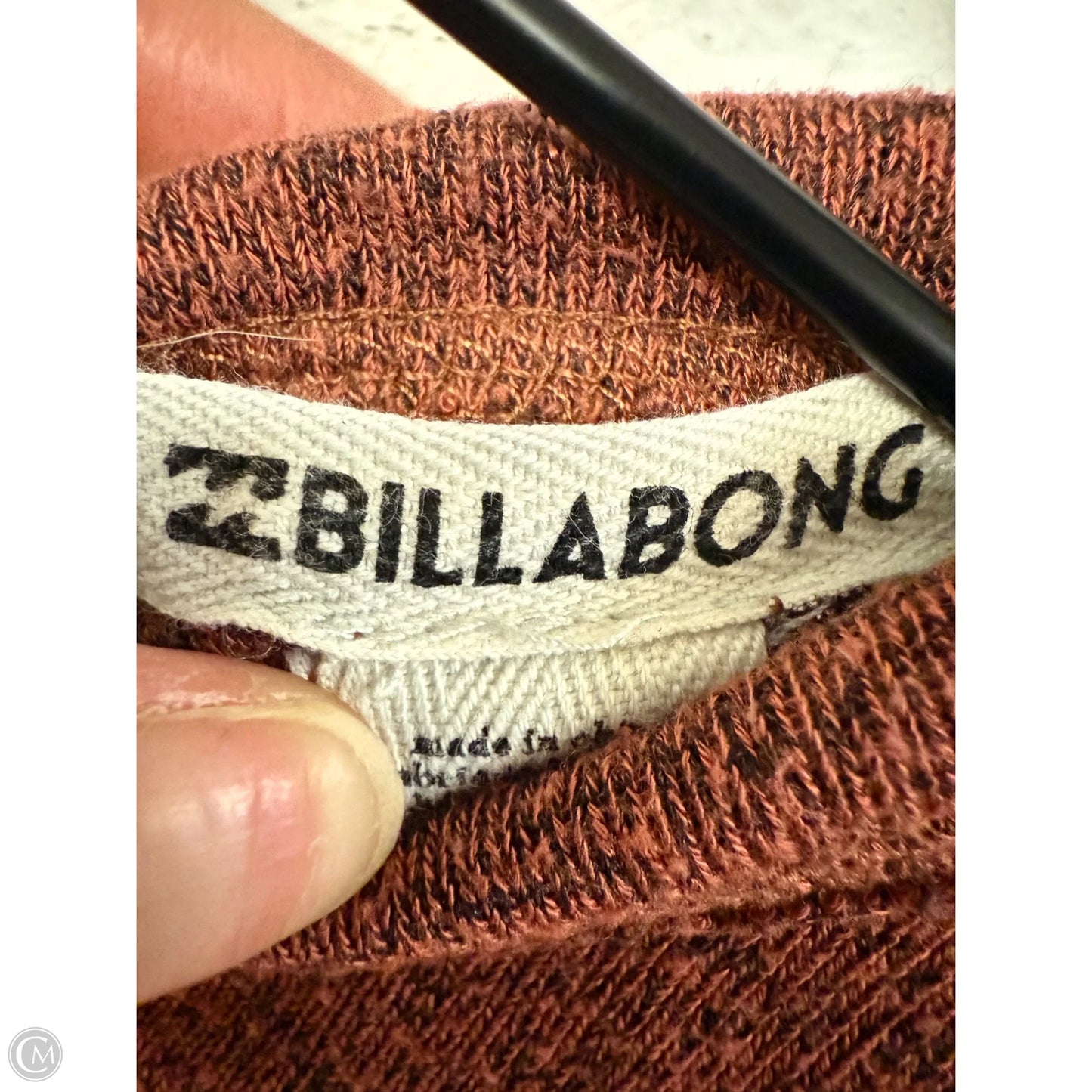 Top Long Sleeve By Billabong In Brown, Size: S
