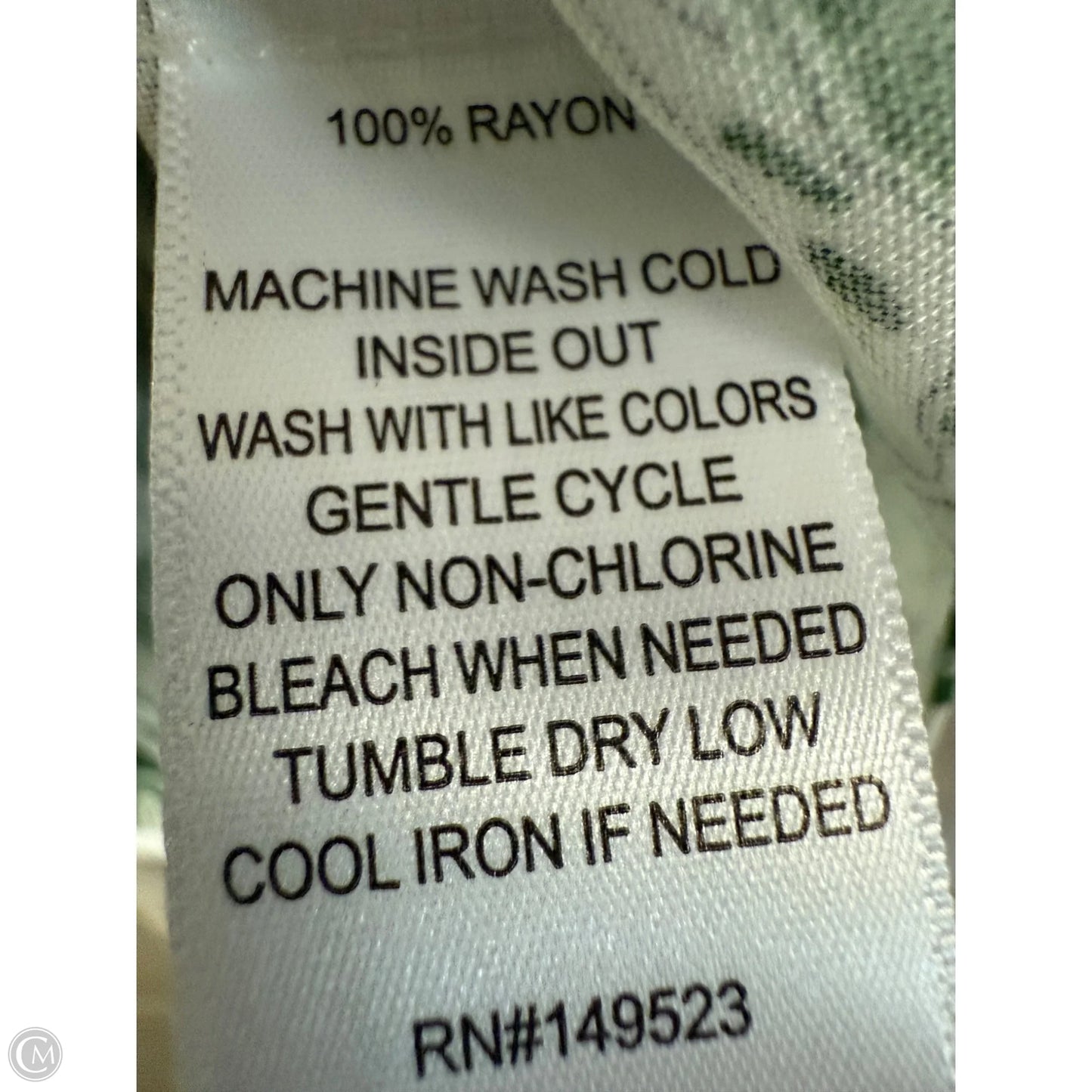 Top Long Sleeve By Clothes Mentor In Green & White, Size: L