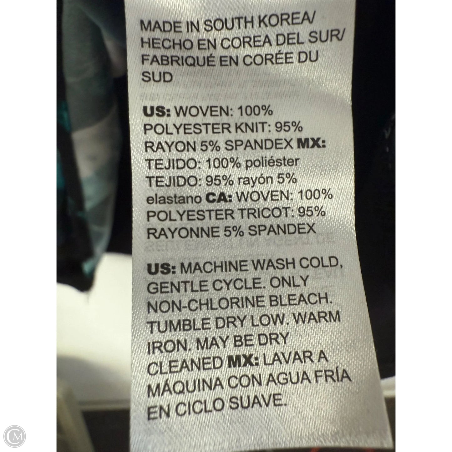 Top Long Sleeve By Chicos In Multi-colored, Size: Xl