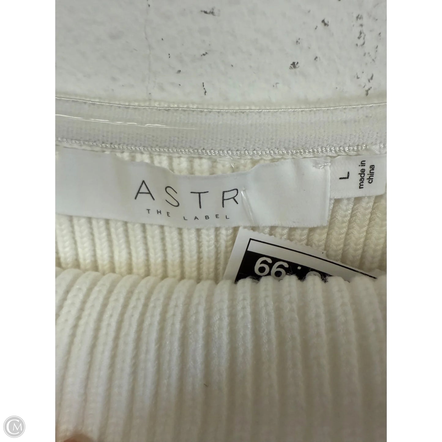 Sweater By Astr In White, Size: L