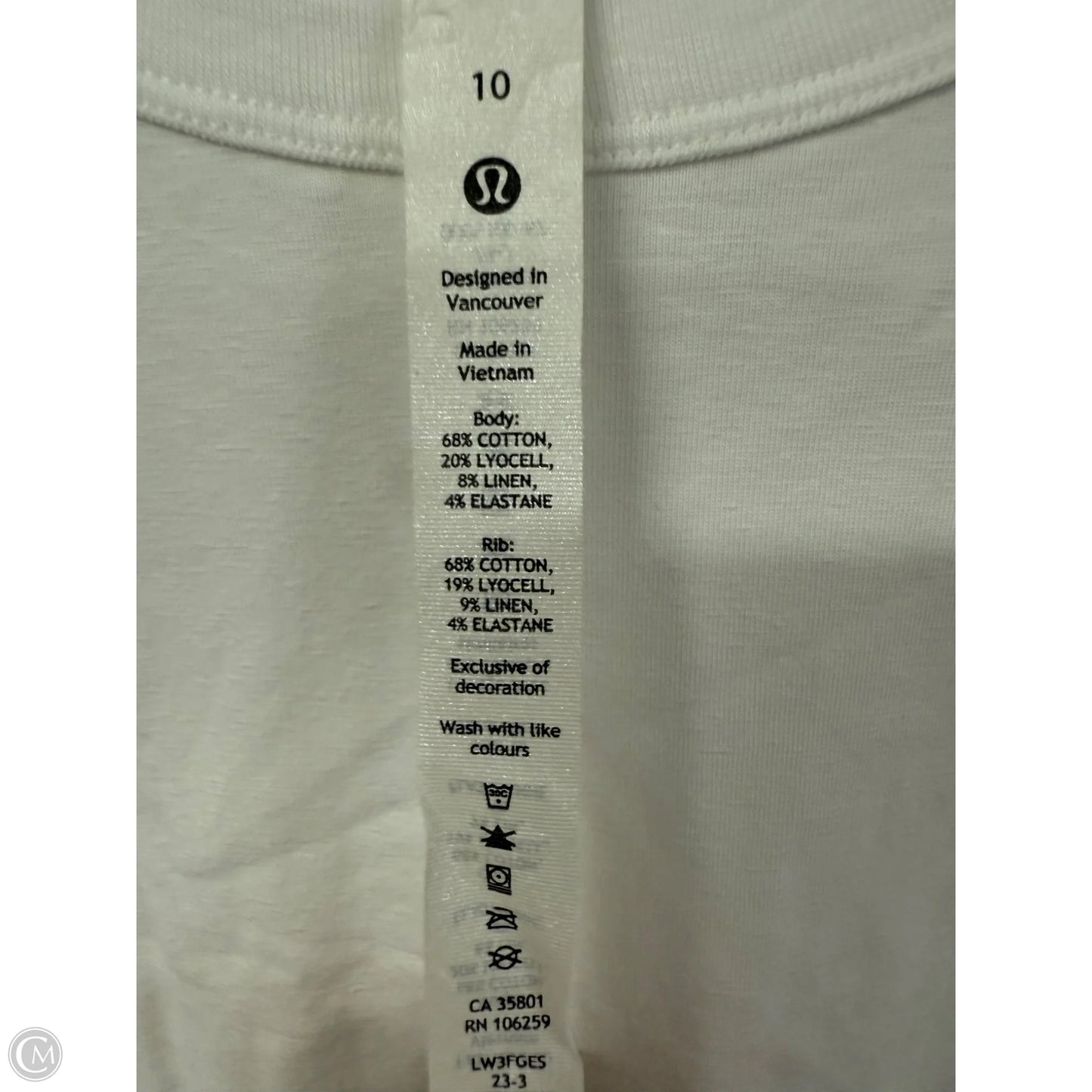 Athletic Top Long Sleeve Crewneck By Lululemon In White, Size: 10