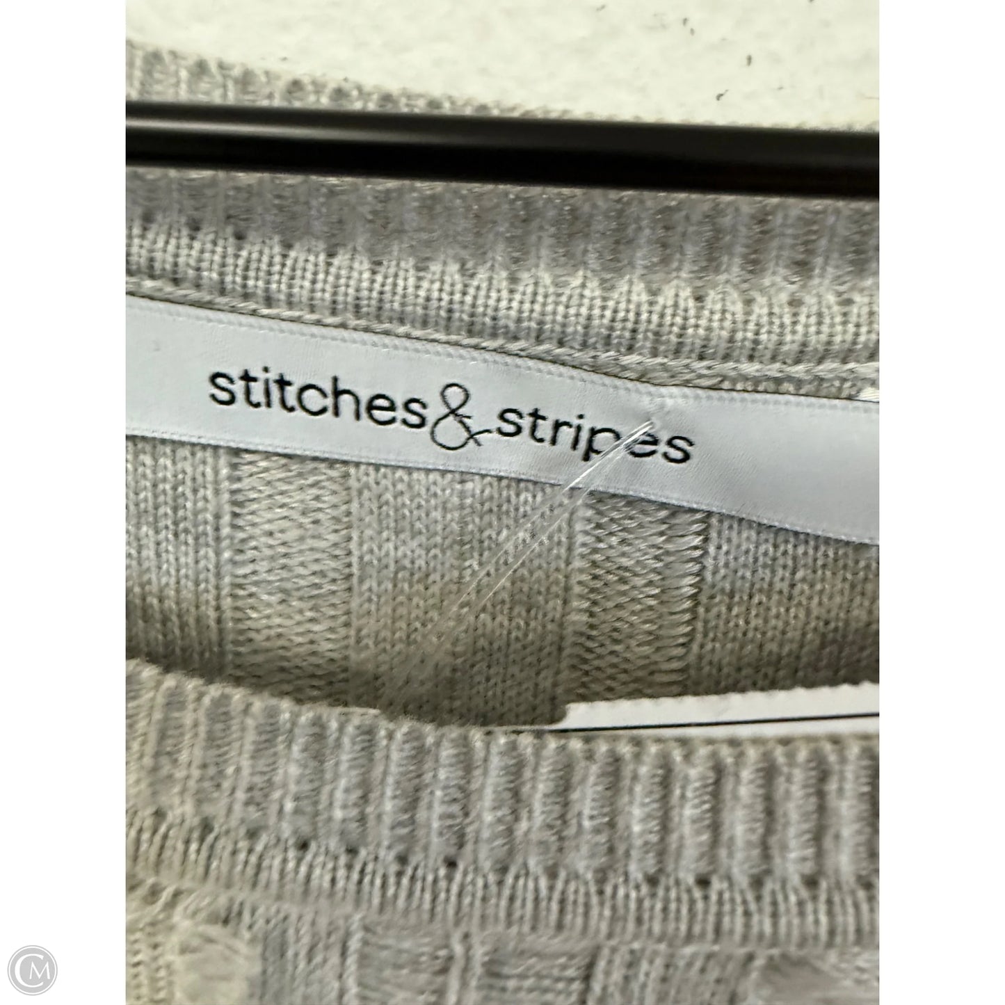 Sweater By Clothes Mentor In Grey, Size: S