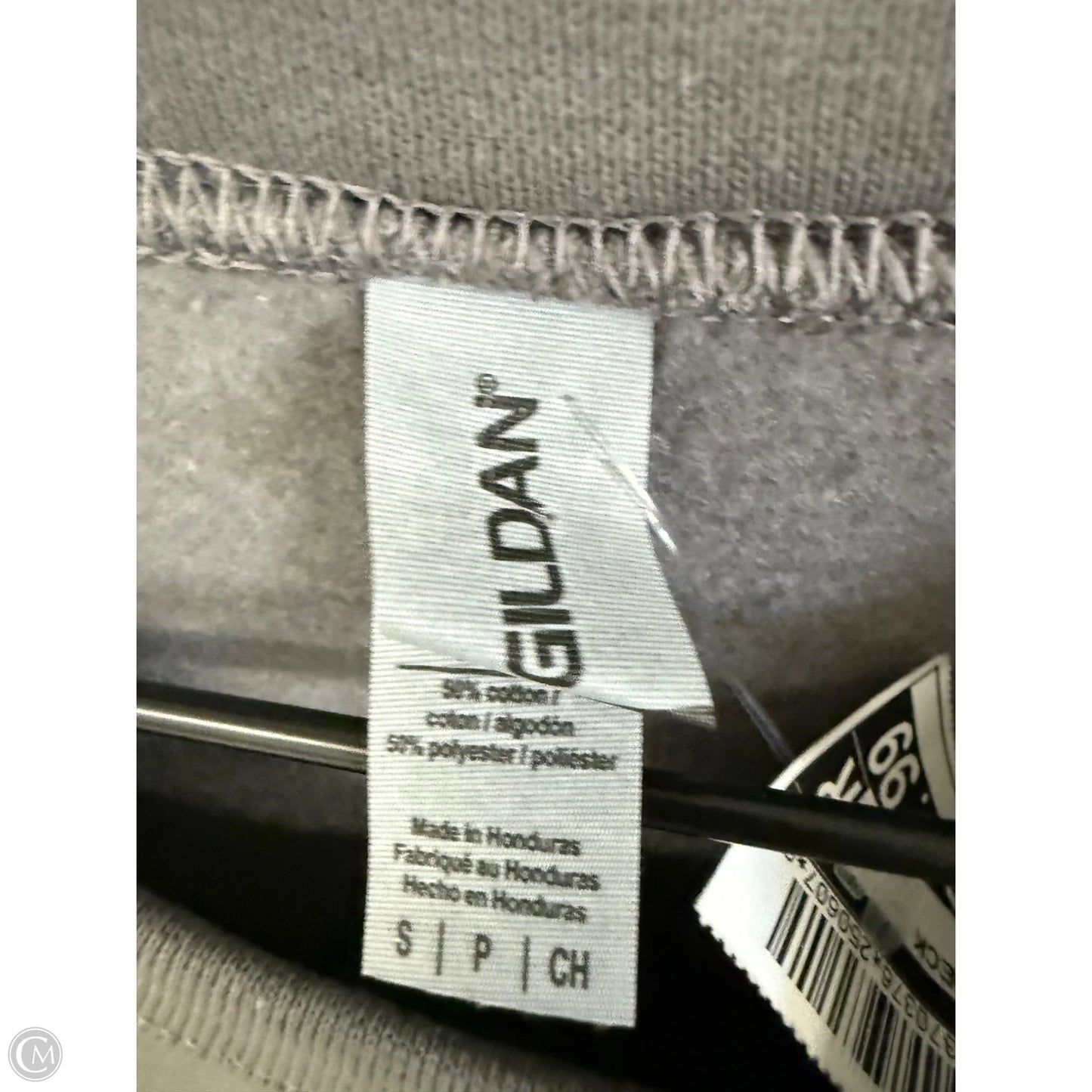 Sweatshirt Crewneck By Gildan In Grey, Size: S