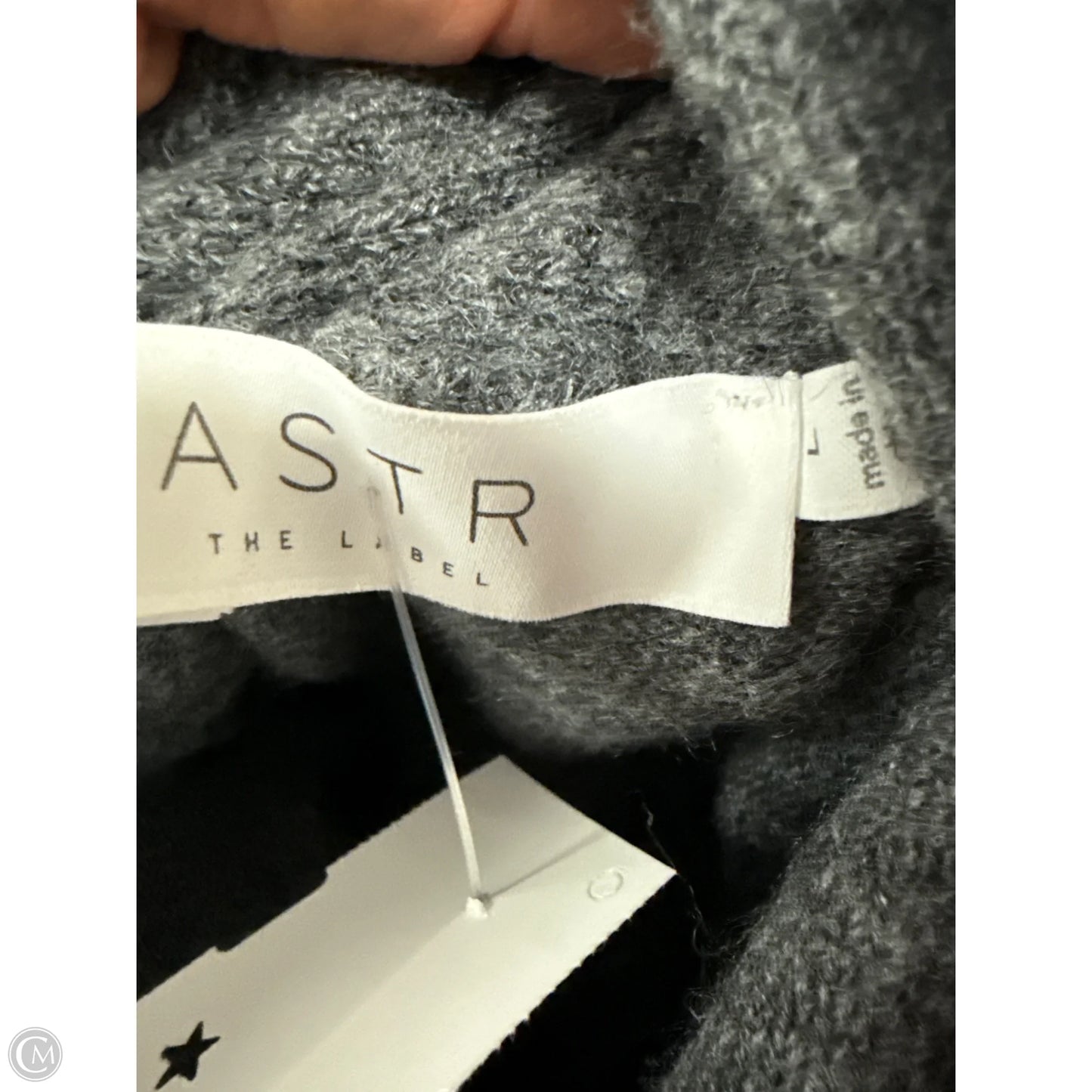 Sweater By Astr In Grey, Size: L