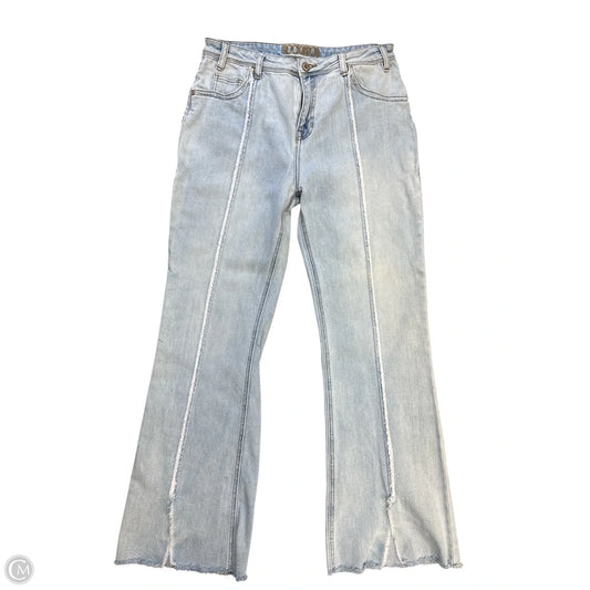 Jeans Flared By Clothes Mentor In Blue Denim, Size: 14