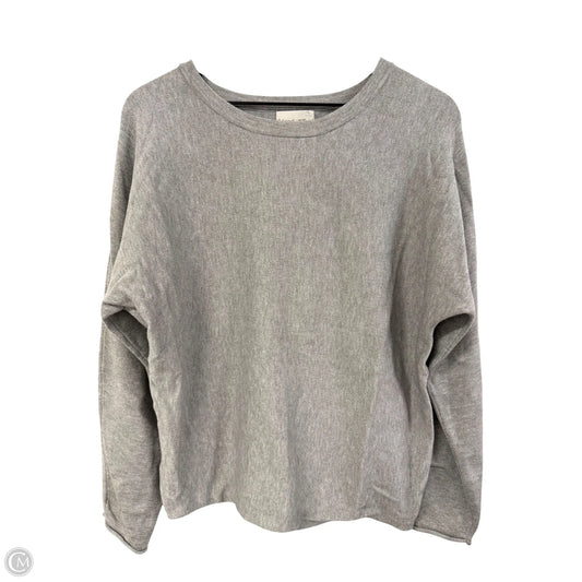 Sweater By Clothes Mentor In Grey, Size: M
