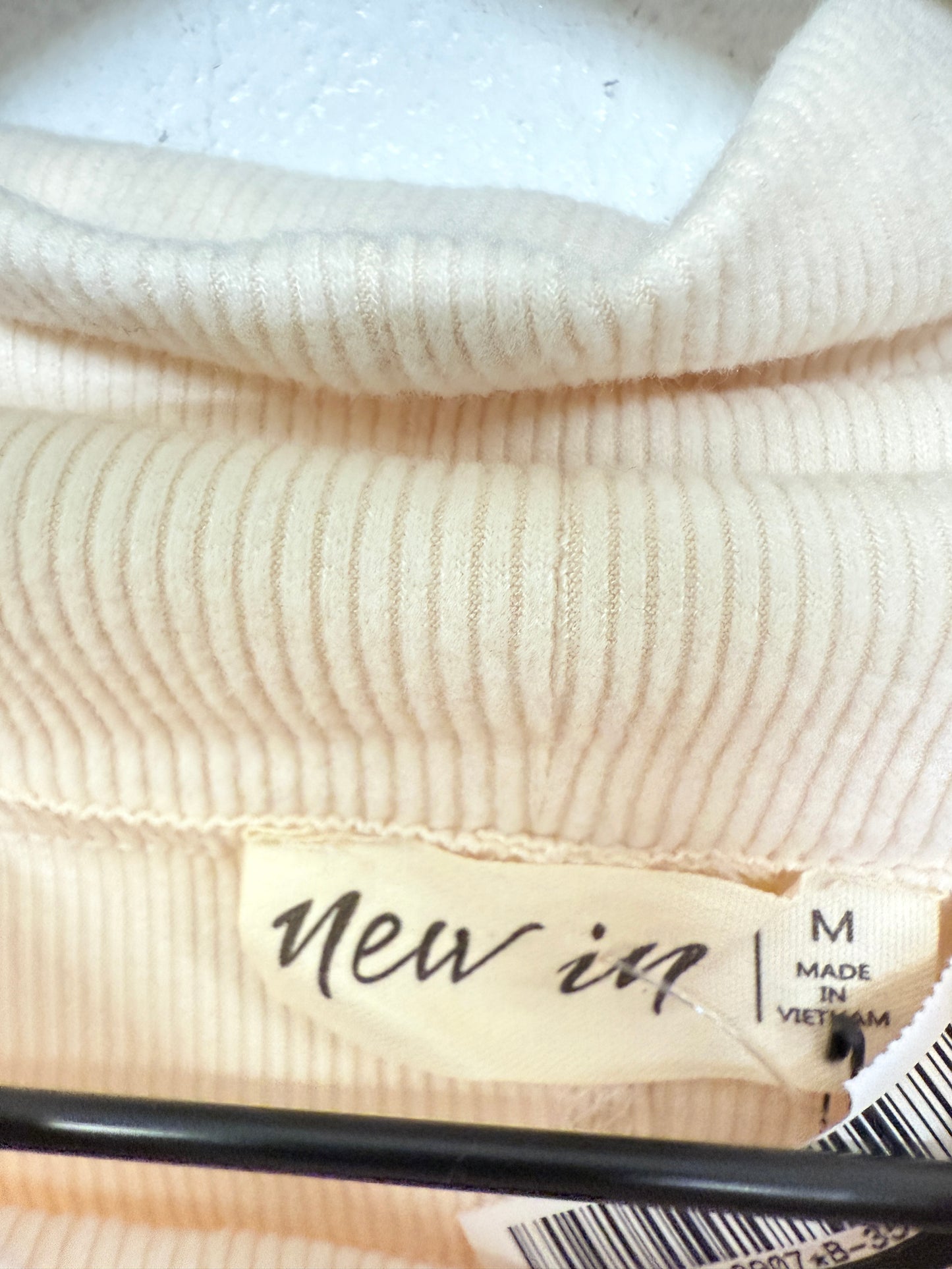 Top Long Sleeve By Cmc In Cream, Size: M