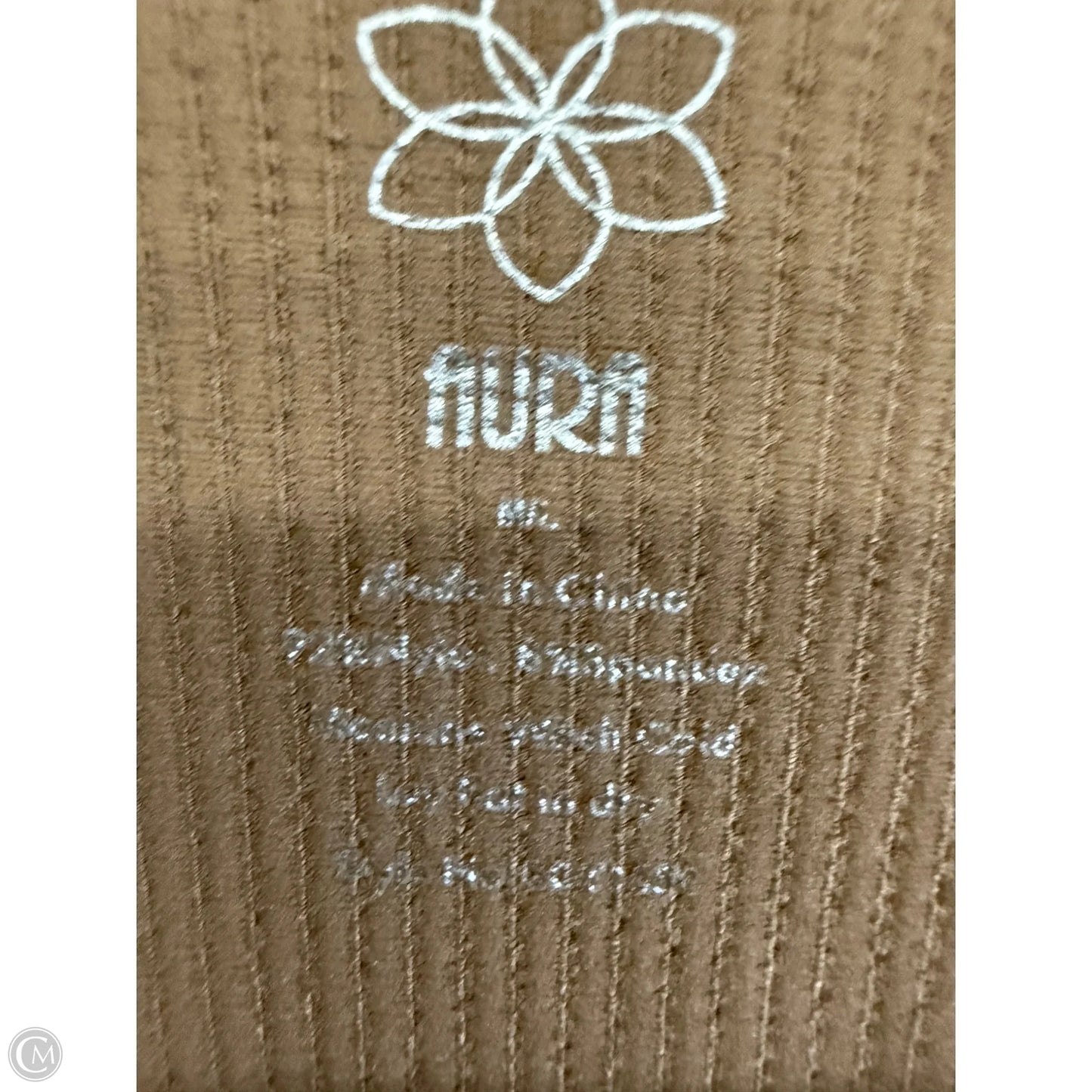 Athletic Top Long Sleeve Crewneck By Clothes Mentor In Brown, Size: M