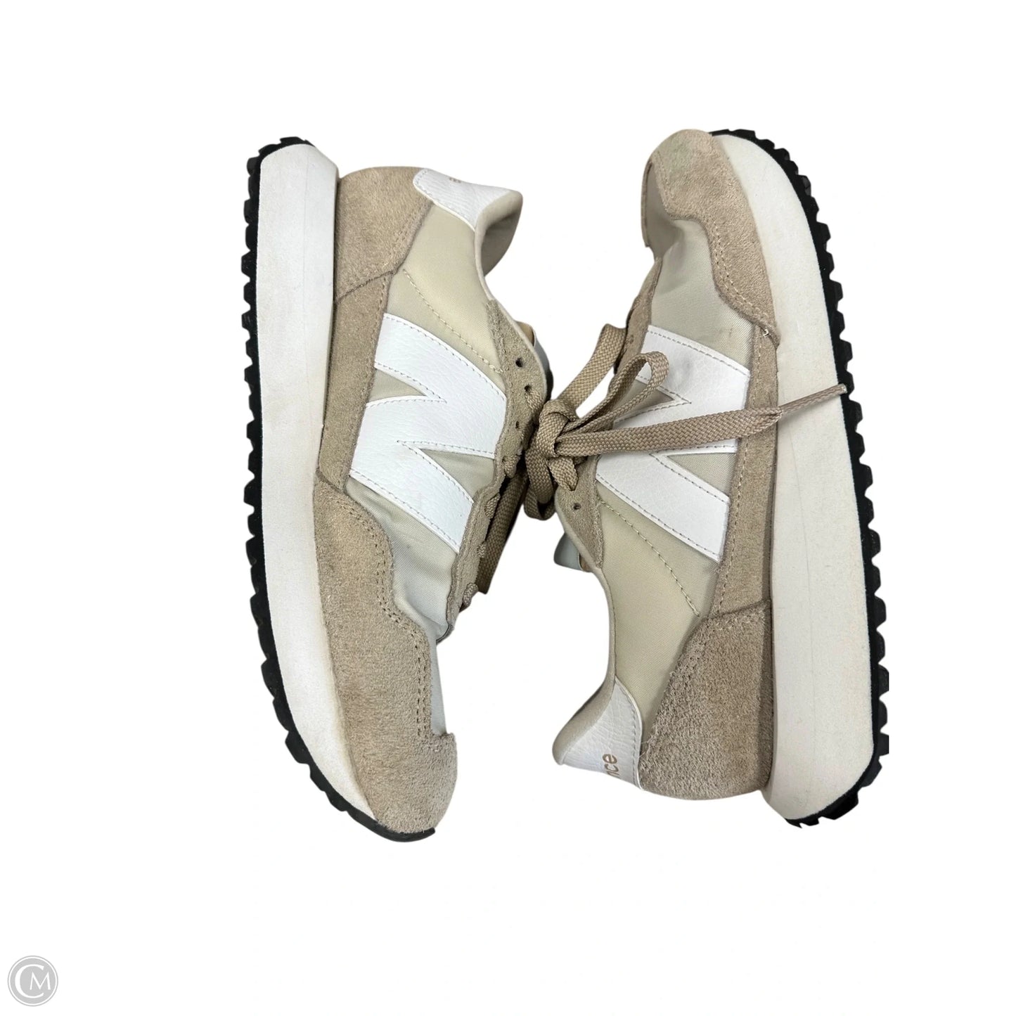 Shoes Sneakers By New Balance In Tan & White, Size: 7.5
