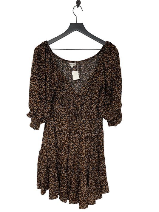 Dress Casual Short By Newbury Kustom  Size: M