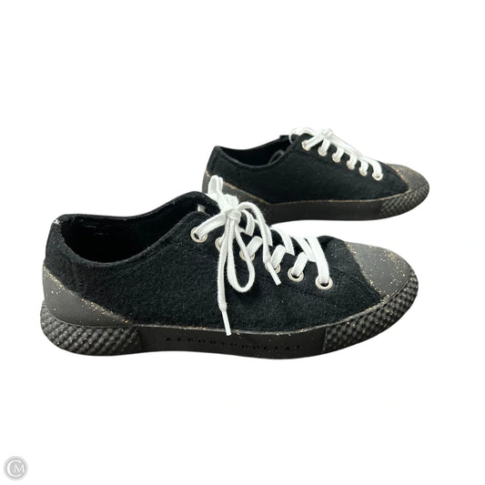 Shoes Sneakers By Cmc In Black, Size: 7.5