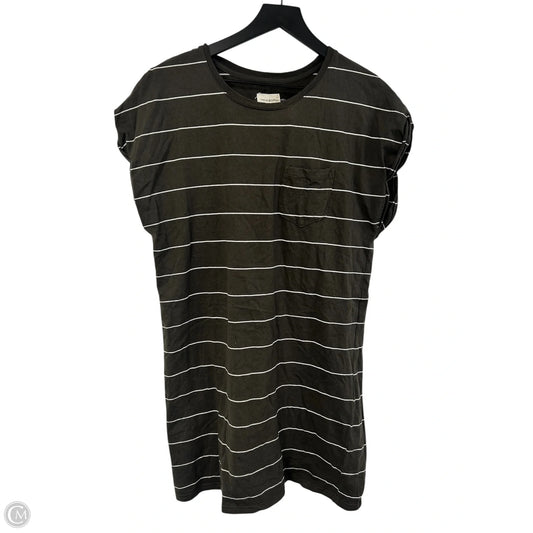 Dress Casual Short By Thread And Supply In Green, Size: M