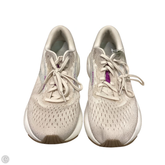 Shoes Athletic By Brooks In White, Size: 8.5