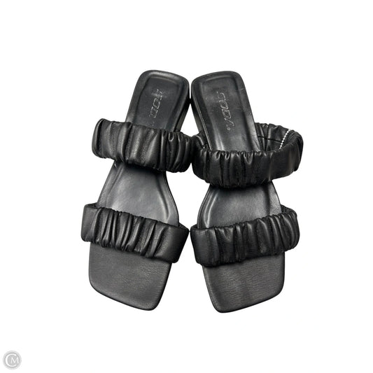 Sandals Flats By Soda In Black, Size: 7