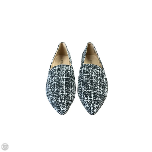 Shoes Flats By Just Fab In Black & White, Size: 10