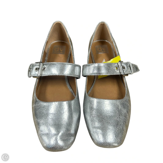 Shoes Flats By Dolce Vita In Silver, Size: 9.5