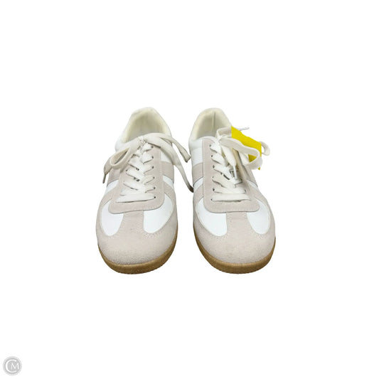 Shoes Sneakers By Steve Madden In White, Size: 8