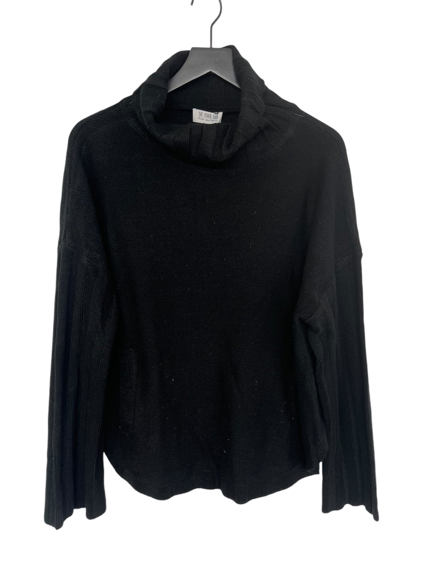 Sweater By Cmc In Black, Size: S