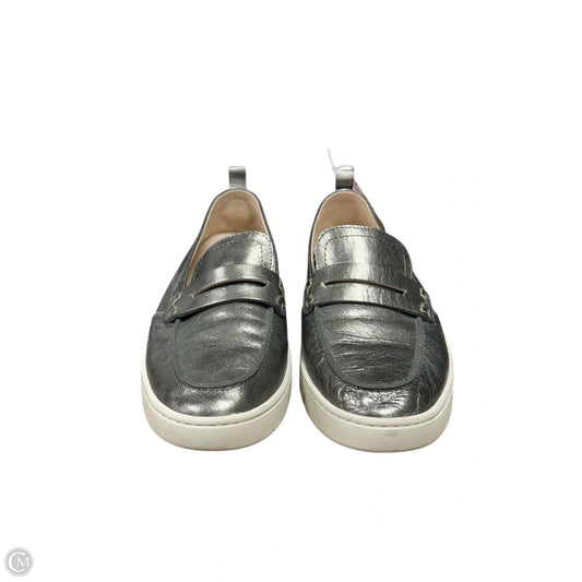 Shoes Flats By Vionic In Silver, Size: 8.5