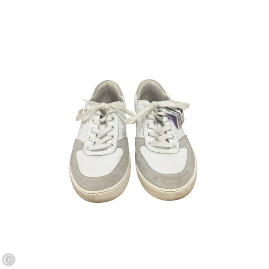 Shoes Sneakers By Naturalizer In White, Size: 8.5