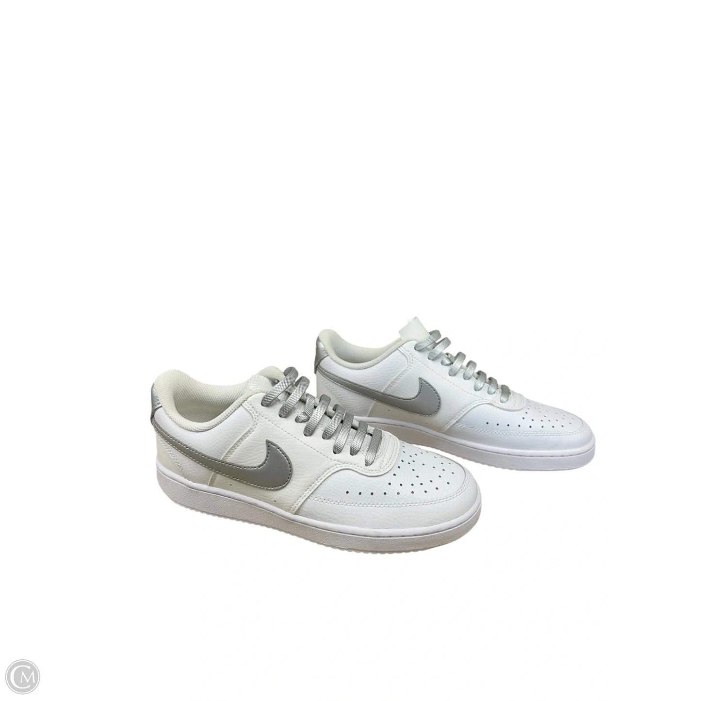 Shoes Sneakers By Nike In Silver & White, Size: 8.5