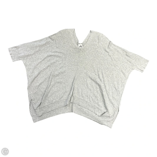 Top Short Sleeve By Cabi In Grey, Size: M