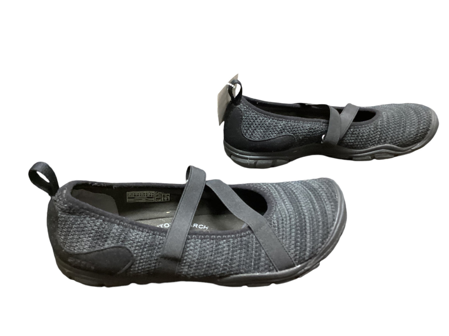 Shoes Flats By Keen In Black, Size: 7