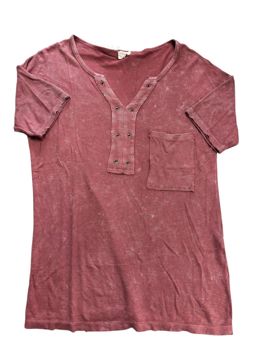 Top Short Sleeve By Bke In Red, Size: S