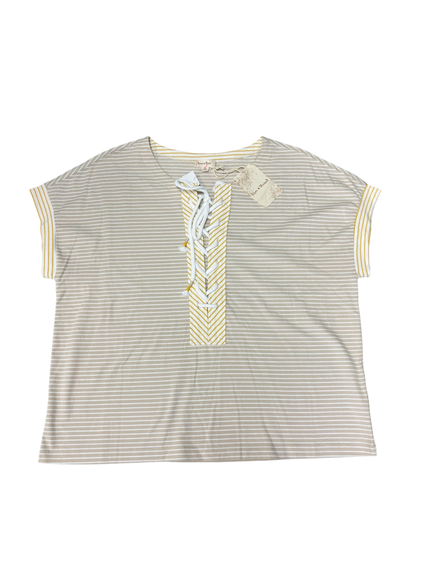 Top Short Sleeve By Hem & Thread In Tan & White, Size: L