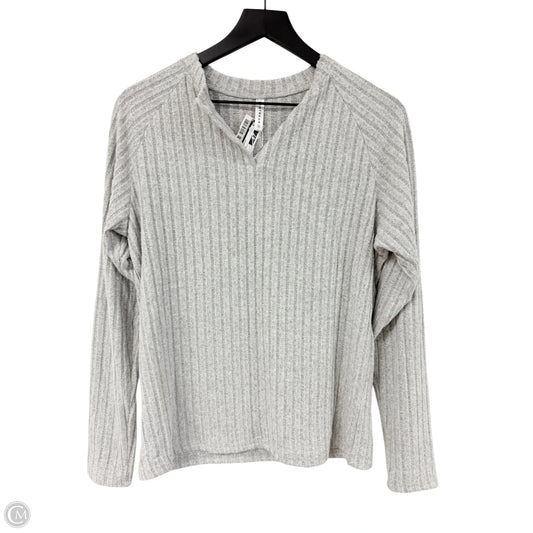 Top Long Sleeve Basic By Cmf In Grey, Size: M