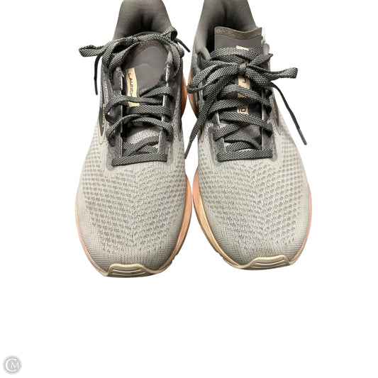 Shoes Athletic By Brooks In Grey & Pink, Size: 8