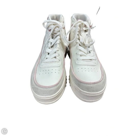 Shoes Sneakers Platform By Reebok In Cream & Pink, Size: 8