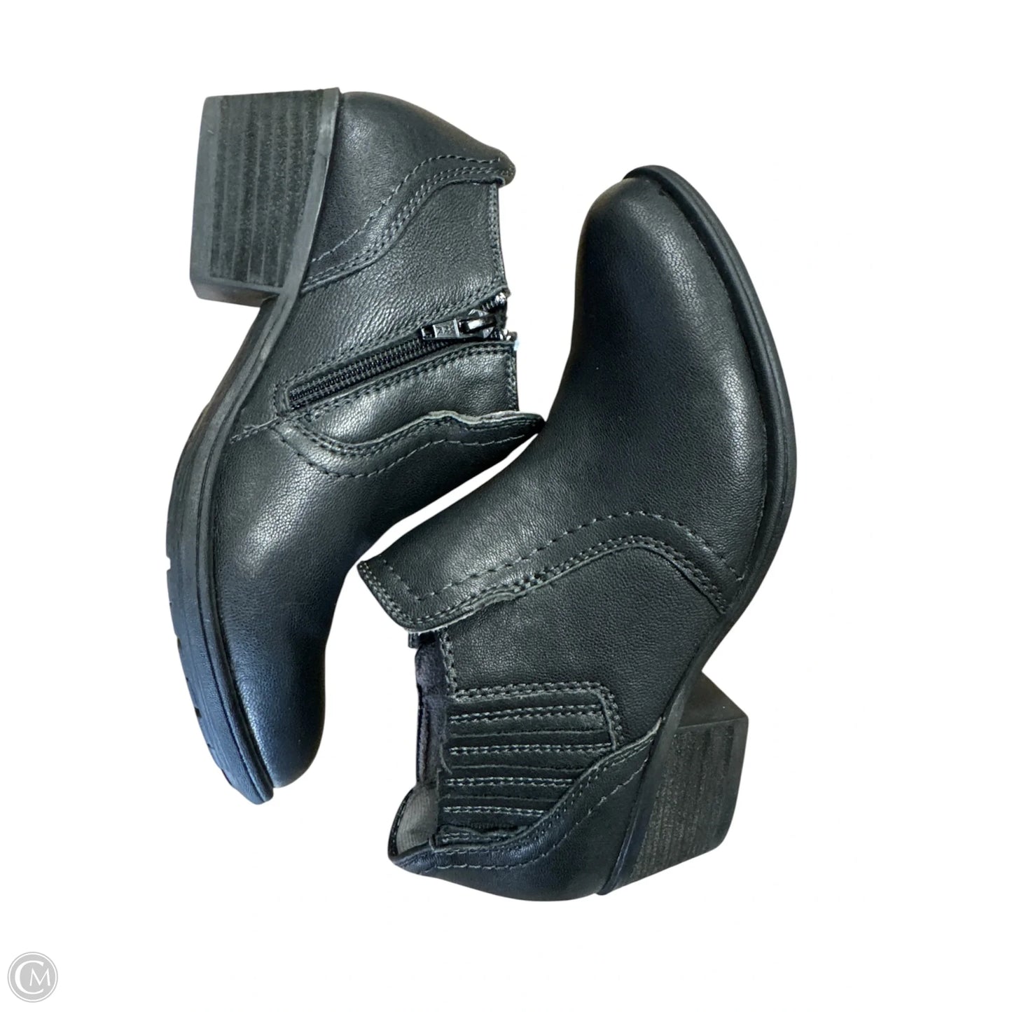 Boots Ankle Flats By Earth In Black, Size: 6.5