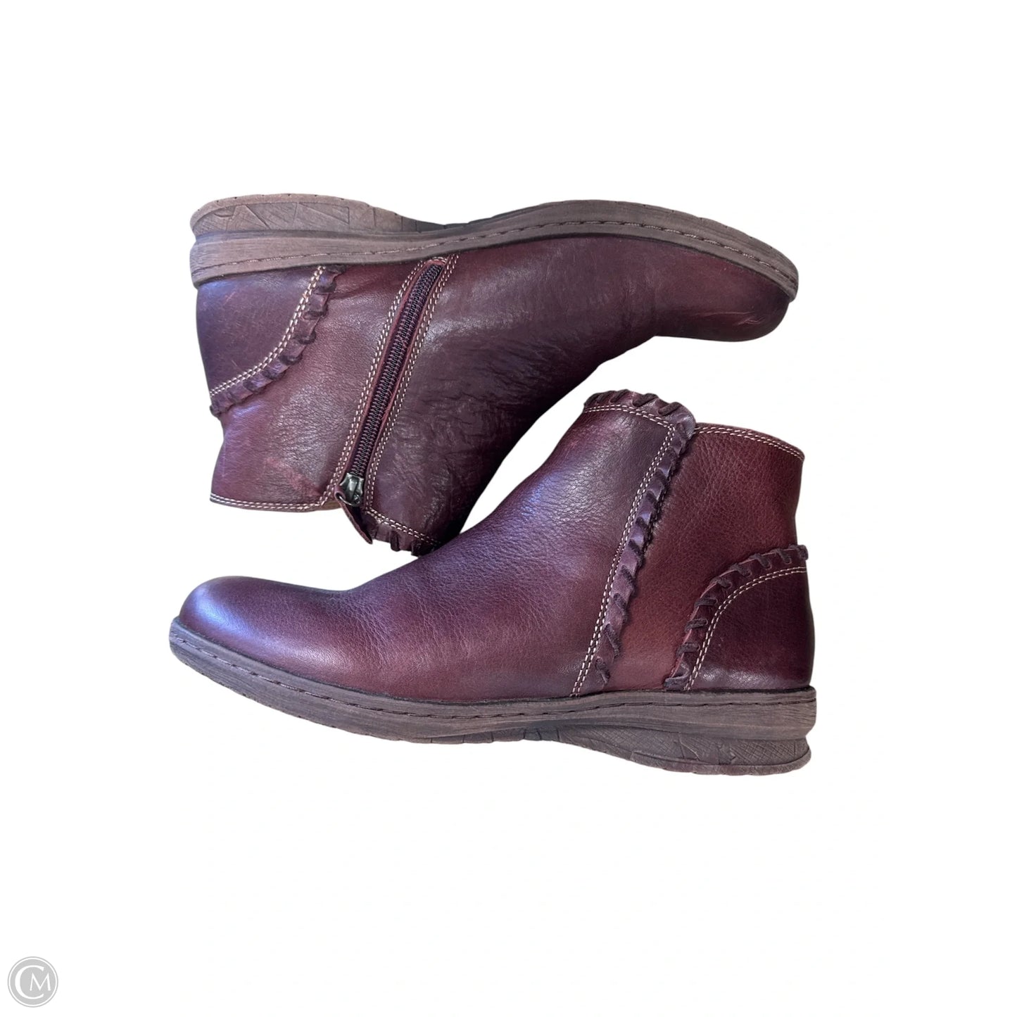 Boots Ankle Flats By Comfortiva In Brown, Size: 9.5