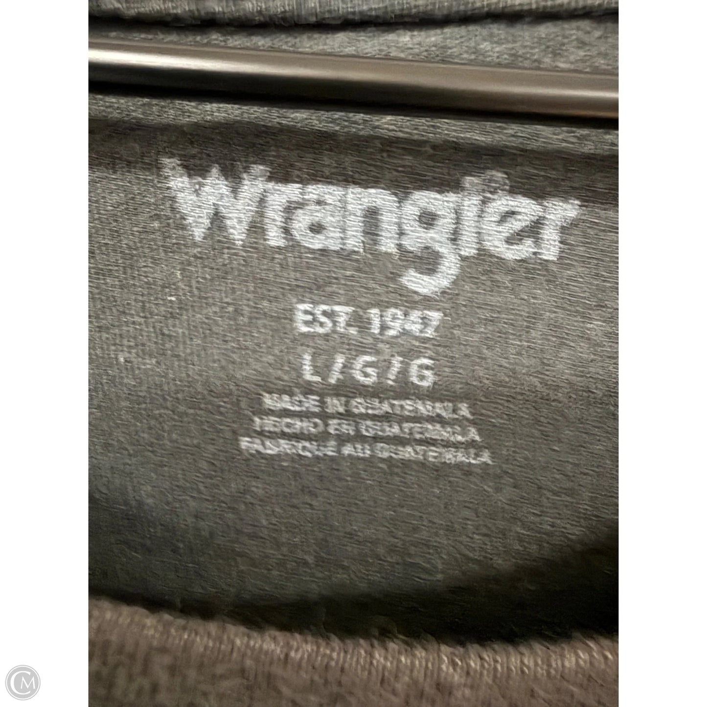 Top Short Sleeve By Wrangler In Black, Size: L