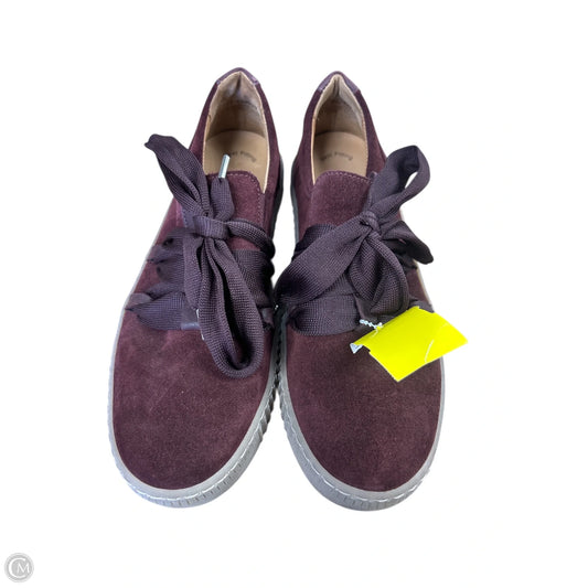 Shoes Flats By Cma In Maroon, Size: 6.5