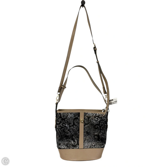 Crossbody By Clothes Mentor, Size: Medium