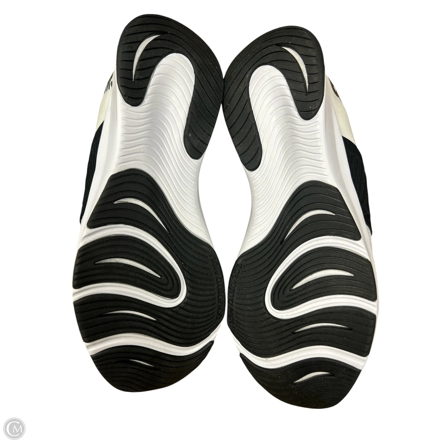 Shoes Athletic By New Balance In Black & White, Size: 6.5