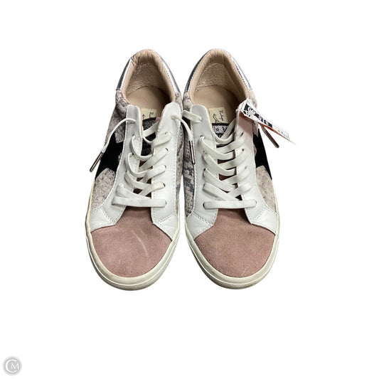 Shoes Sneakers By Vintage Havana In Snakeskin Print, Size: 6.5