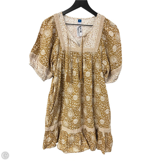 Dress Casual Short By Old Navy In White & Yellow, Size: M