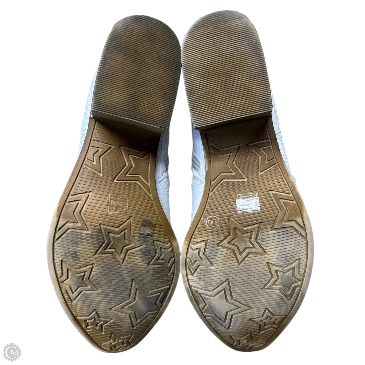 Boots Ankle Heels By Dirty Laundry In White, Size: 9