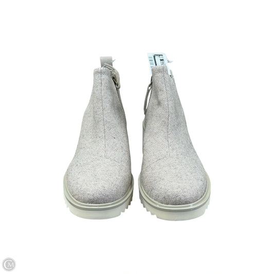 Boots Ankle Flats By Toms In Grey & Silver, Size: 8.5