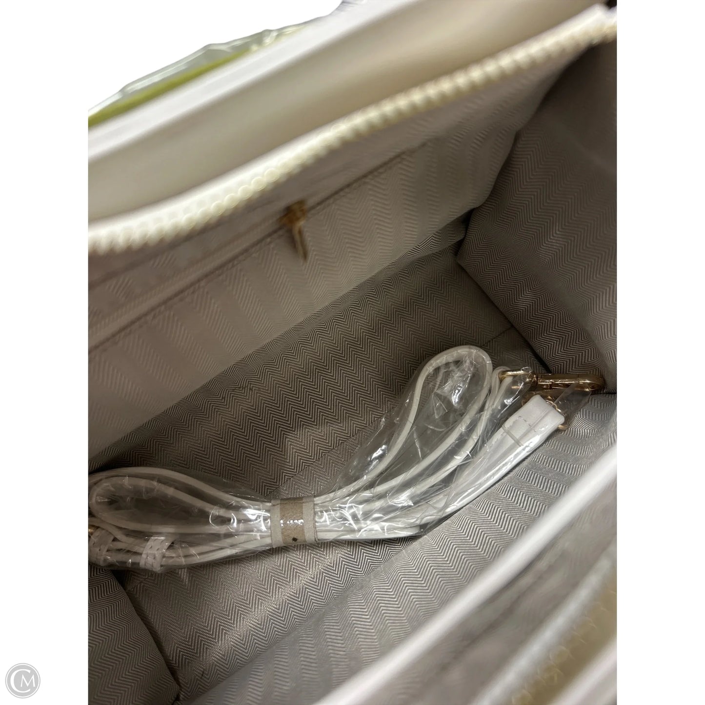 Handbag By Clothes Mentor, Size: Medium