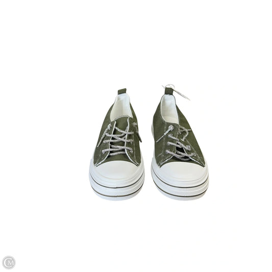 Shoes Sneakers By Very G In Green & White, Size: 9