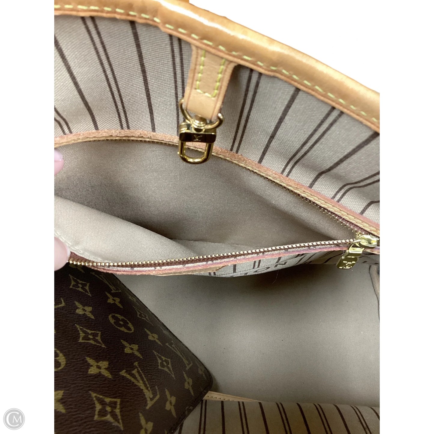 Tote Luxury Designer By Louis Vuitton, Size: Large