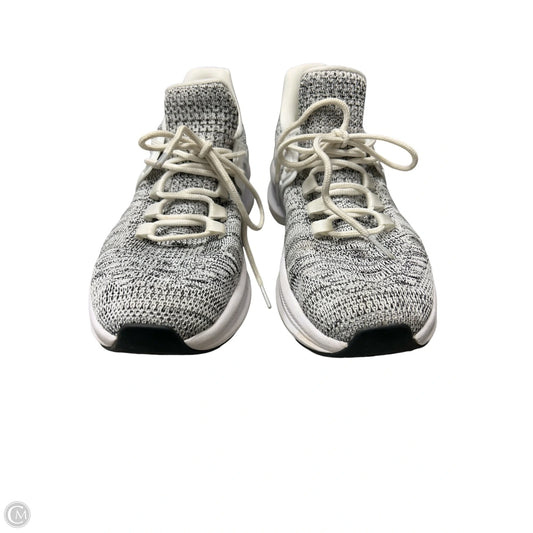 Shoes Athletic By Cmf In Grey & White, Size: 10.5